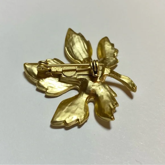 Leaf Brooch Pin - Picture 4 of 5